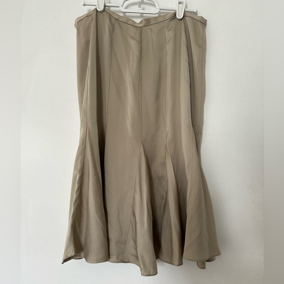 Calvin Klein silk skirt with godet ruffles, size 6, champagne - Picture 2 of 10